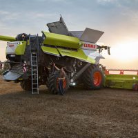 Фото Зерноуборочный комбайн LEXION 8700