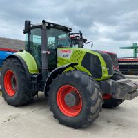 Фото Трактор CLAAS AXION 850