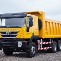 Фото Самосвал IVECO Hongyan 6×4 350 л.с.