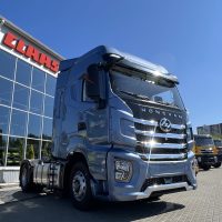 Фото Тягач IVECO Hongyan 4×2 NEW