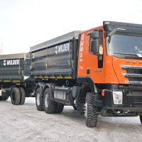 Фото Зерновоз IVECO Hongyan 6×4