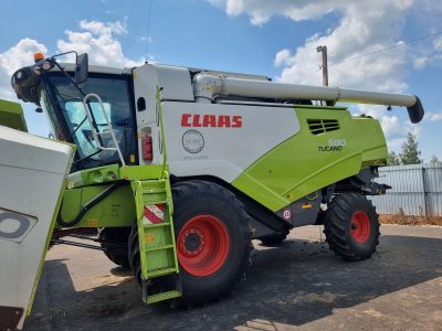 Комбайн Claas Tucano 580